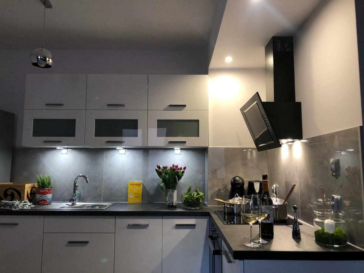 Apartament Joanny Bator Jelenia Gora Exterior photo