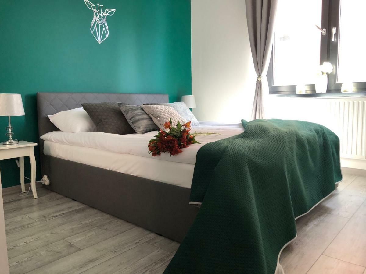 Apartament Joanny Bator Jelenia Gora Exterior photo